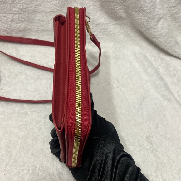 The original STL Crossbody Clutch wallet - Picture 4 of 15